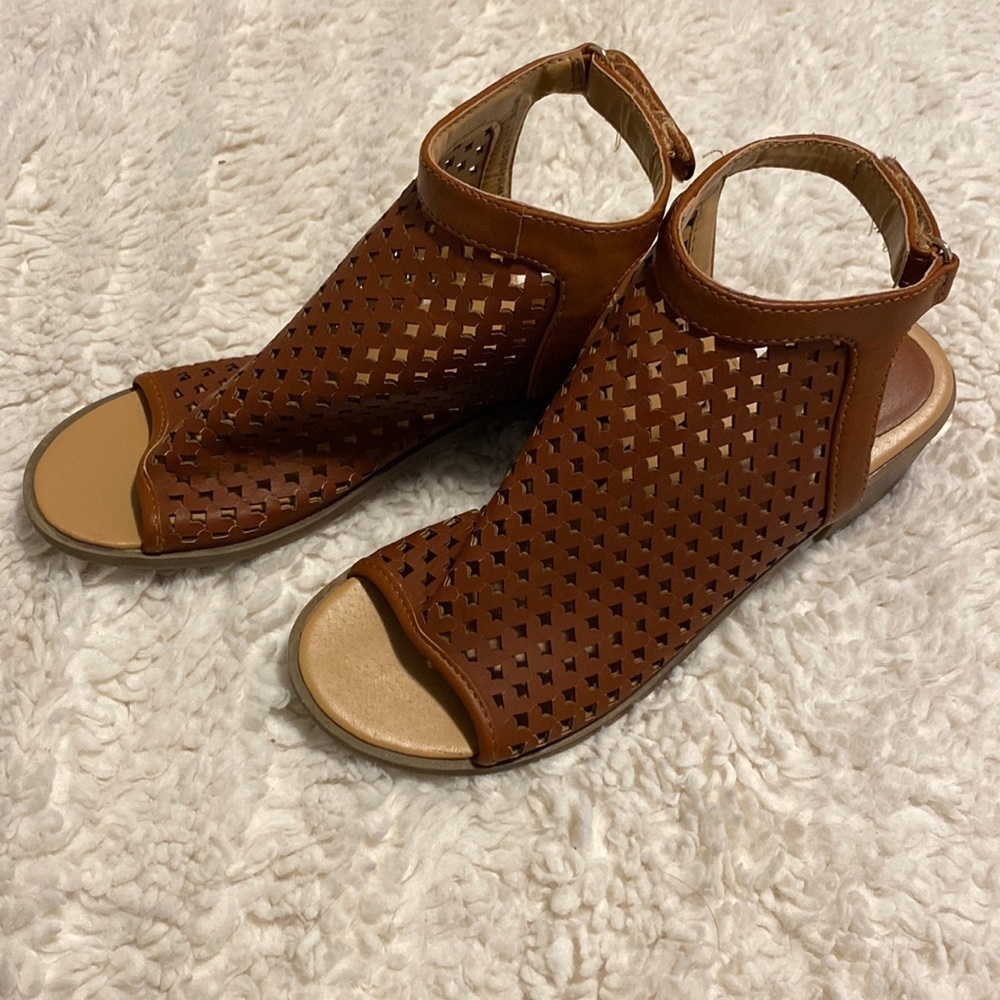 Nine West Girls Sandals Velcro Brown Size 4